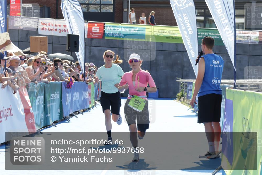 09.08.2026 - GEWOBA Citytriathlon Bremen Yannick Fuchs http://msf.ph/oto/9937658 09.08.2026 15:18:00 Ziel 277, 325 meine-sportfotos.de