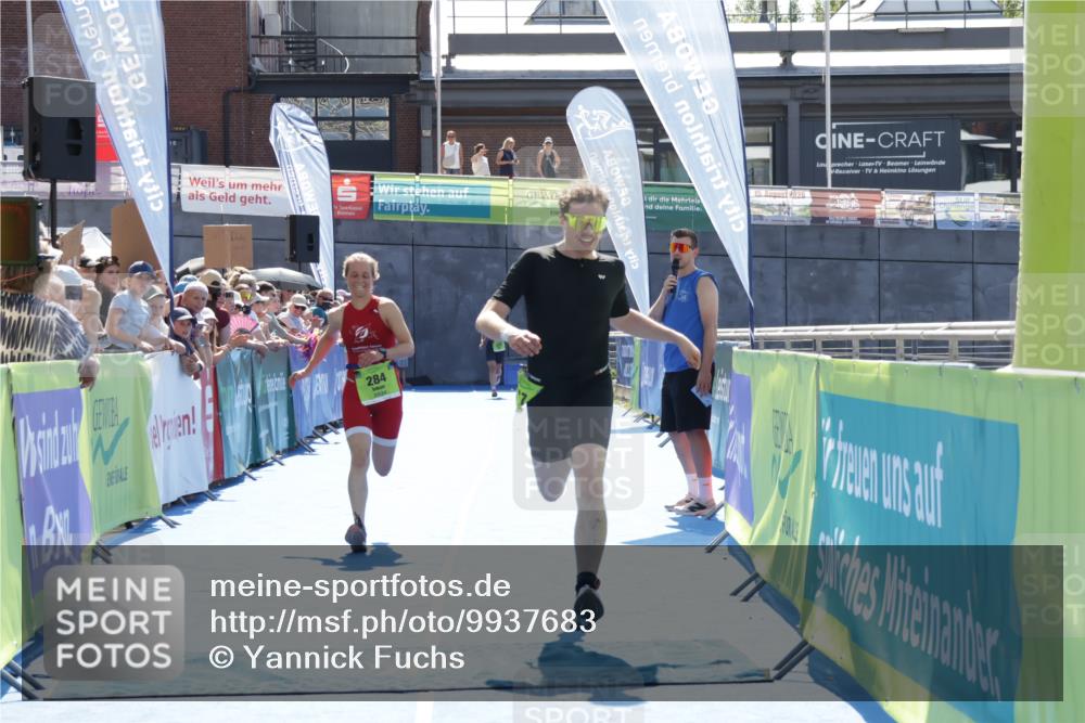 09.08.2026 - GEWOBA Citytriathlon Bremen Yannick Fuchs http://msf.ph/oto/9937683 09.08.2026 15:18:22 Ziel 37, 284 meine-sportfotos.de