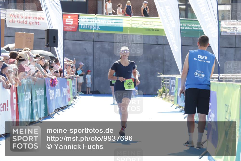09.08.2026 - GEWOBA Citytriathlon Bremen Yannick Fuchs http://msf.ph/oto/9937696 09.08.2026 15:18:30 Ziel 220 meine-sportfotos.de