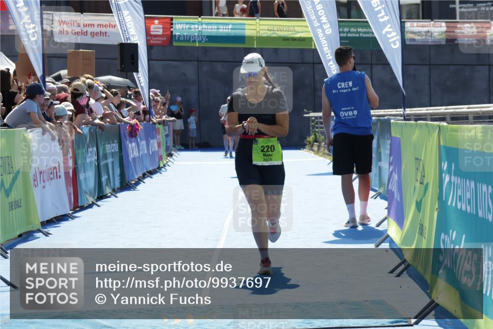 09.08.2026 - GEWOBA Citytriathlon Bremen Yannick Fuchs http://msf.ph/oto/9937697 09.08.2026 15:18:32 Ziel 220, 260 meine-sportfotos.de