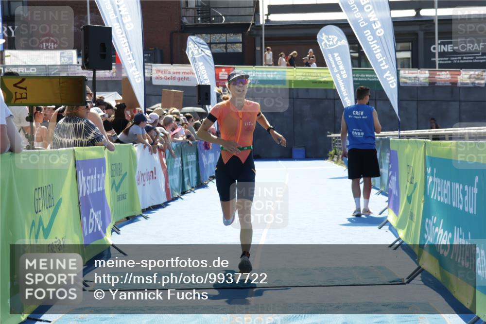 09.08.2026 - GEWOBA Citytriathlon Bremen Yannick Fuchs http://msf.ph/oto/9937722 09.08.2026 15:18:54 Ziel 314 meine-sportfotos.de