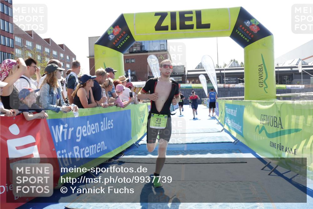 09.08.2026 - GEWOBA Citytriathlon Bremen Yannick Fuchs http://msf.ph/oto/9937739 09.08.2026 15:19:11 Ziel 21, 319, 343, 398 meine-sportfotos.de
