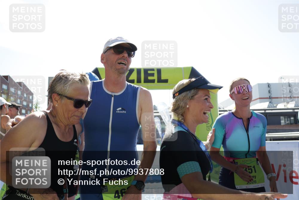 09.08.2026 - GEWOBA Citytriathlon Bremen Yannick Fuchs http://msf.ph/oto/9937808 09.08.2026 15:20:06 Ziel 70 meine-sportfotos.de