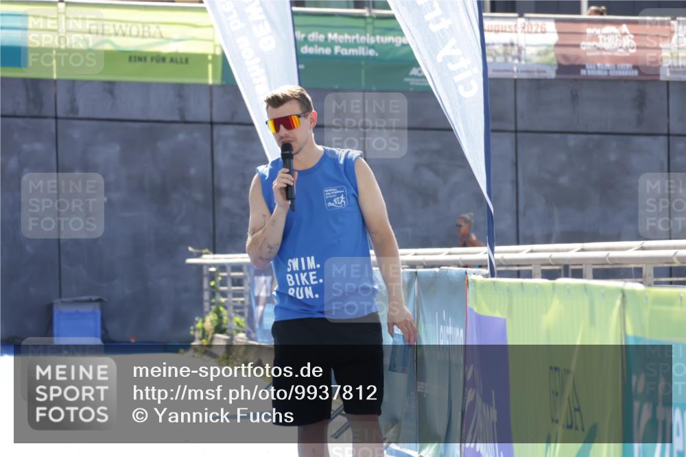 09.08.2026 - GEWOBA Citytriathlon Bremen Yannick Fuchs http://msf.ph/oto/9937812 09.08.2026 15:20:20 Ziel  meine-sportfotos.de