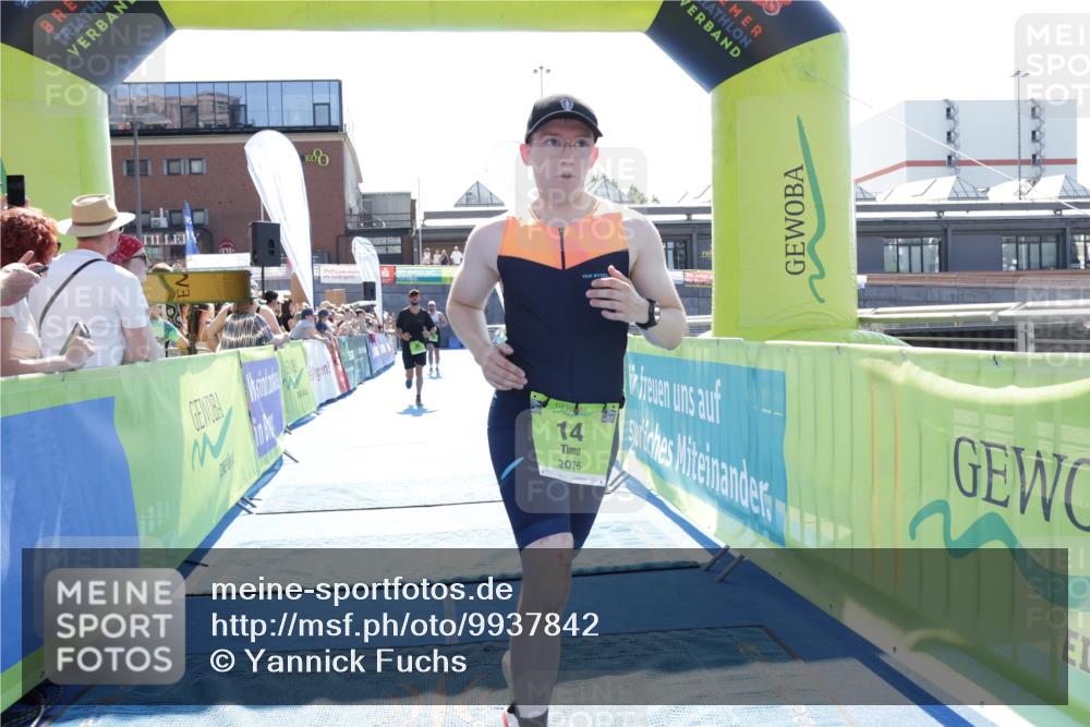 09.08.2026 - GEWOBA Citytriathlon Bremen Yannick Fuchs http://msf.ph/oto/9937842 09.08.2026 15:20:56 Ziel 14, 66, 82, 336 meine-sportfotos.de