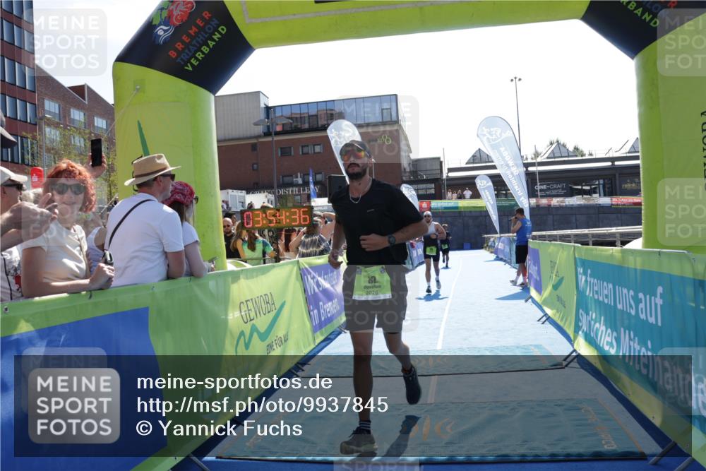 09.08.2026 - GEWOBA Citytriathlon Bremen Yannick Fuchs http://msf.ph/oto/9937845 09.08.2026 15:20:59 Ziel 14, 66, 82 meine-sportfotos.de