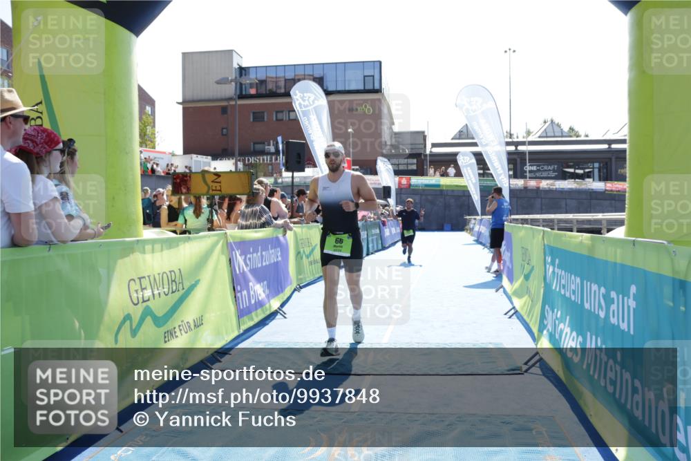 09.08.2026 - GEWOBA Citytriathlon Bremen Yannick Fuchs http://msf.ph/oto/9937848 09.08.2026 15:21:01 Ziel 66, 82, 369 meine-sportfotos.de