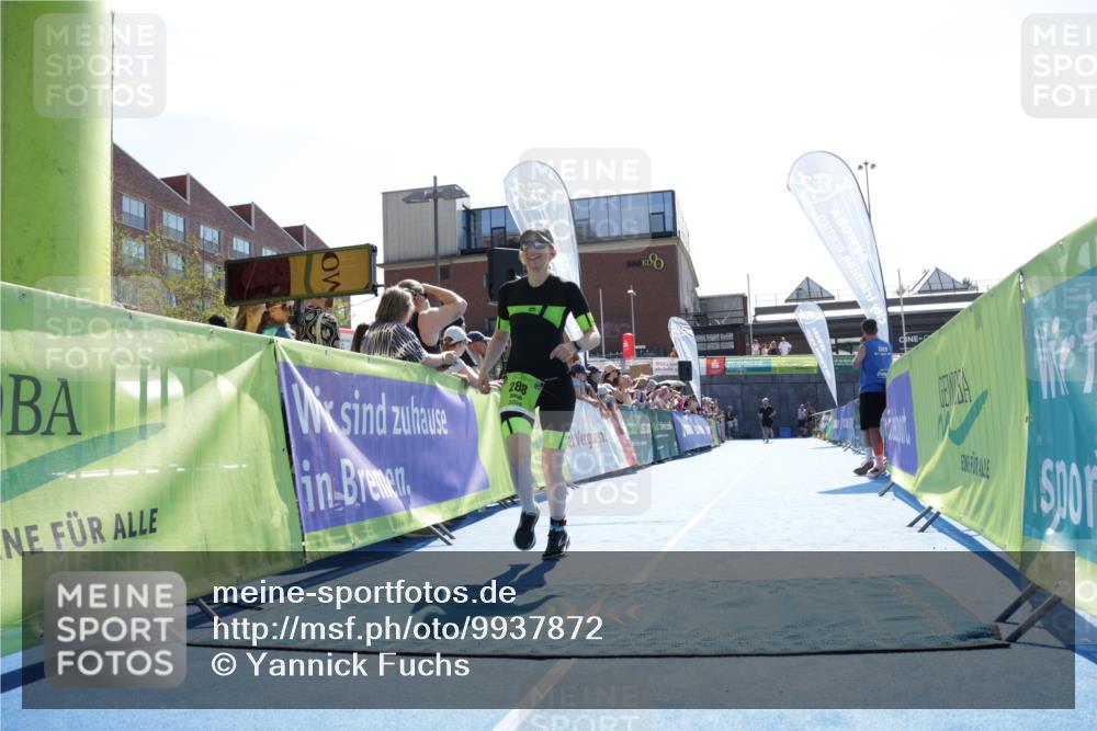 09.08.2026 - GEWOBA Citytriathlon Bremen Yannick Fuchs http://msf.ph/oto/9937872 09.08.2026 15:21:19 Ziel 288 meine-sportfotos.de