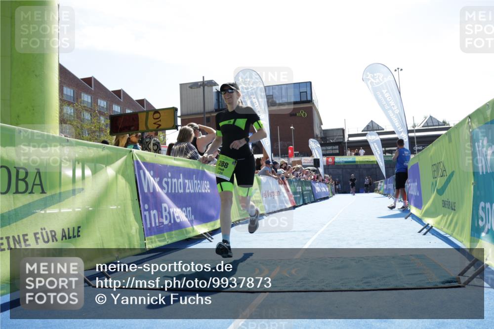 09.08.2026 - GEWOBA Citytriathlon Bremen Yannick Fuchs http://msf.ph/oto/9937873 09.08.2026 15:21:19 Ziel 288 meine-sportfotos.de