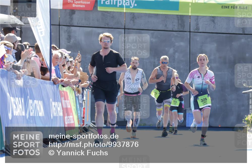 09.08.2026 - GEWOBA Citytriathlon Bremen Yannick Fuchs http://msf.ph/oto/9937876 09.08.2026 15:21:22 Ziel 288 meine-sportfotos.de