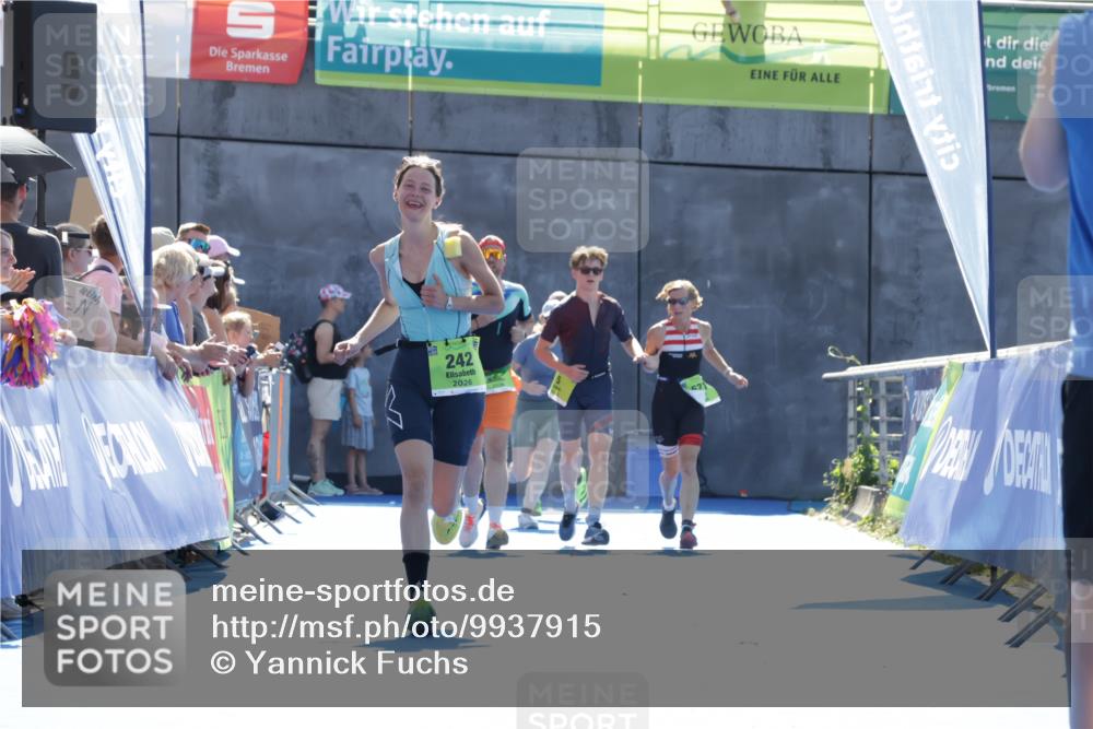 09.08.2026 - GEWOBA Citytriathlon Bremen Yannick Fuchs http://msf.ph/oto/9937915 09.08.2026 15:21:45 Ziel 130, 242 meine-sportfotos.de