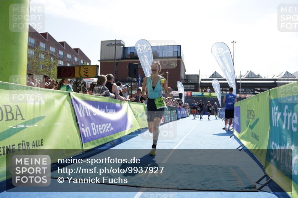 09.08.2026 - GEWOBA Citytriathlon Bremen Yannick Fuchs http://msf.ph/oto/9937927 09.08.2026 15:21:48 Ziel 242, 521 meine-sportfotos.de