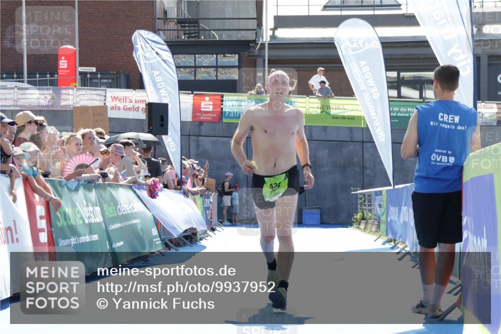 09.08.2026 - GEWOBA Citytriathlon Bremen Yannick Fuchs http://msf.ph/oto/9937952 09.08.2026 15:21:58 Ziel 5, 182, 202, 415, 431, 521 meine-sportfotos.de