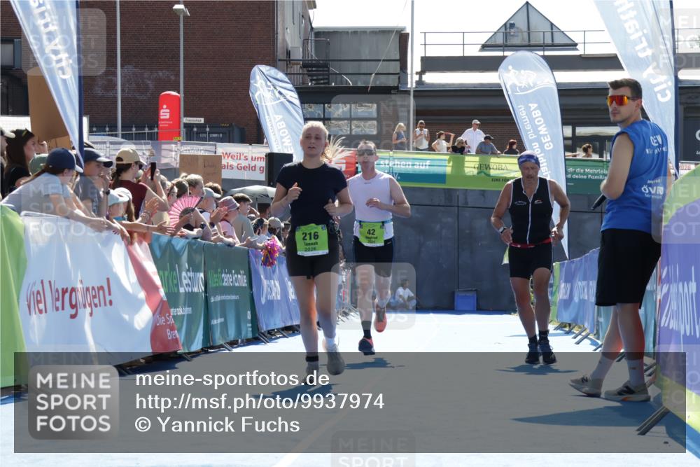 09.08.2026 - GEWOBA Citytriathlon Bremen Yannick Fuchs http://msf.ph/oto/9937974 09.08.2026 15:22:34 Ziel 42, 161, 216, 280, 305, 458 meine-sportfotos.de
