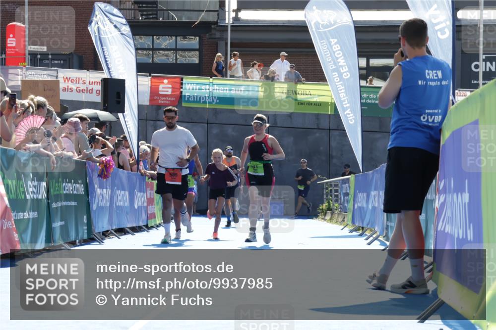 09.08.2026 - GEWOBA Citytriathlon Bremen Yannick Fuchs http://msf.ph/oto/9937985 09.08.2026 15:22:43 Ziel 42, 341, 458 meine-sportfotos.de