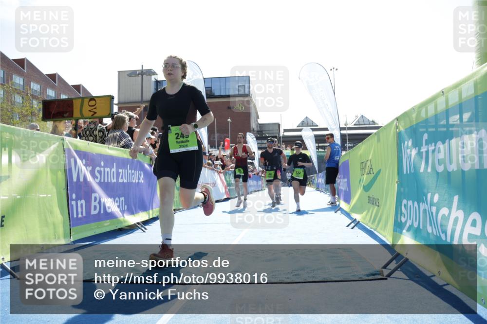 09.08.2026 - GEWOBA Citytriathlon Bremen Yannick Fuchs http://msf.ph/oto/9938016 09.08.2026 15:22:55 Ziel 80, 87, 91, 222, 229, 249, 363, 585 meine-sportfotos.de