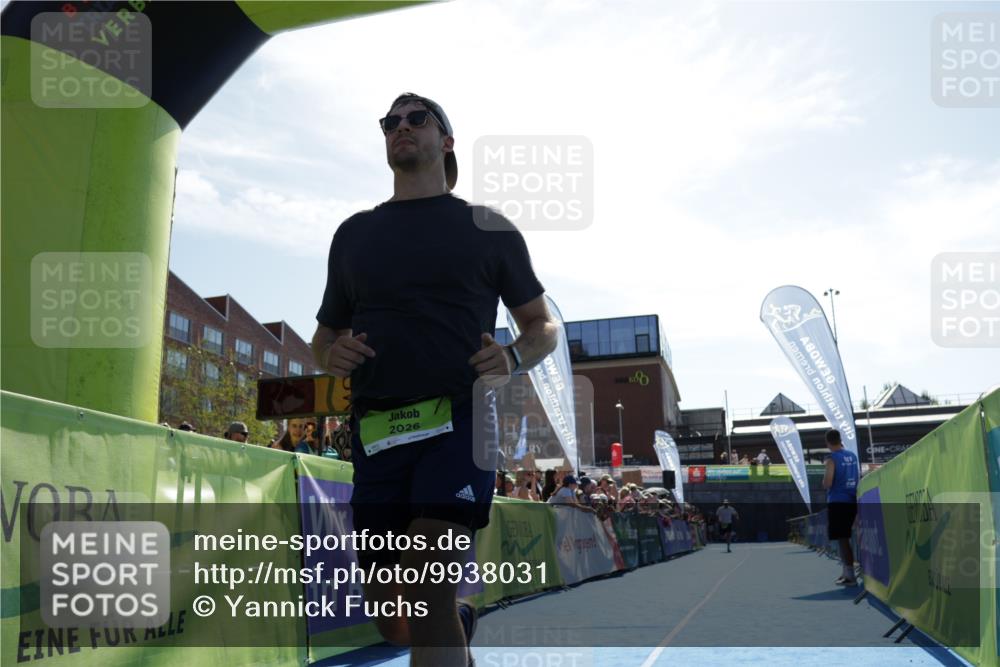 09.08.2026 - GEWOBA Citytriathlon Bremen Yannick Fuchs http://msf.ph/oto/9938031 09.08.2026 15:22:58 Ziel 80, 87, 91, 222, 249, 363 meine-sportfotos.de