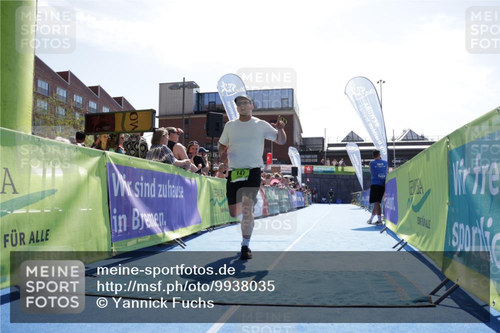 09.08.2026 - GEWOBA Citytriathlon Bremen Yannick Fuchs http://msf.ph/oto/9938035 09.08.2026 15:23:04 Ziel 147 meine-sportfotos.de