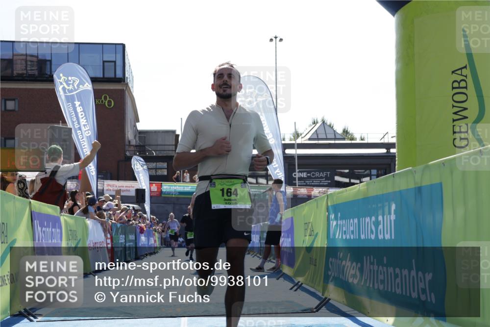 09.08.2026 - GEWOBA Citytriathlon Bremen Yannick Fuchs http://msf.ph/oto/9938101 09.08.2026 15:23:49 Ziel 10, 148, 164, 235 meine-sportfotos.de