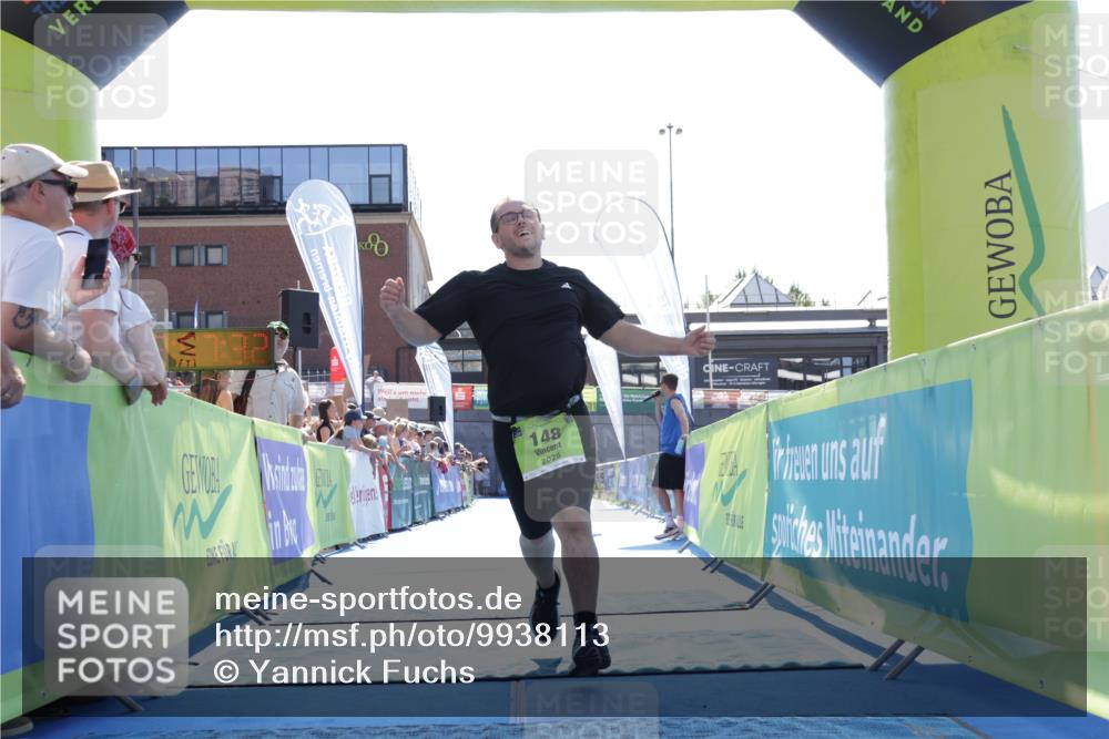 09.08.2026 - GEWOBA Citytriathlon Bremen Yannick Fuchs http://msf.ph/oto/9938113 09.08.2026 15:23:55 Ziel 10, 148, 235, 493 meine-sportfotos.de