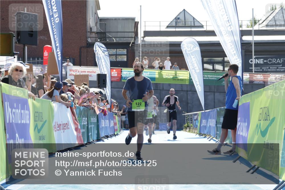 09.08.2026 - GEWOBA Citytriathlon Bremen Yannick Fuchs http://msf.ph/oto/9938125 09.08.2026 15:24:01 Ziel 122, 358, 412, 493 meine-sportfotos.de