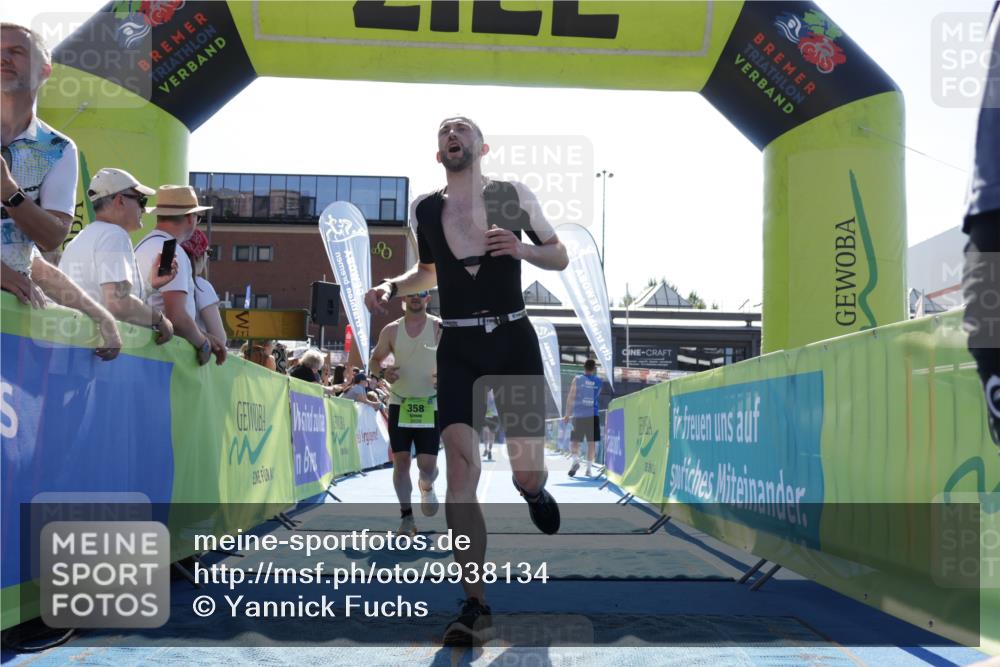 09.08.2026 - GEWOBA Citytriathlon Bremen Yannick Fuchs http://msf.ph/oto/9938134 09.08.2026 15:24:06 Ziel 22, 122, 358, 412 meine-sportfotos.de