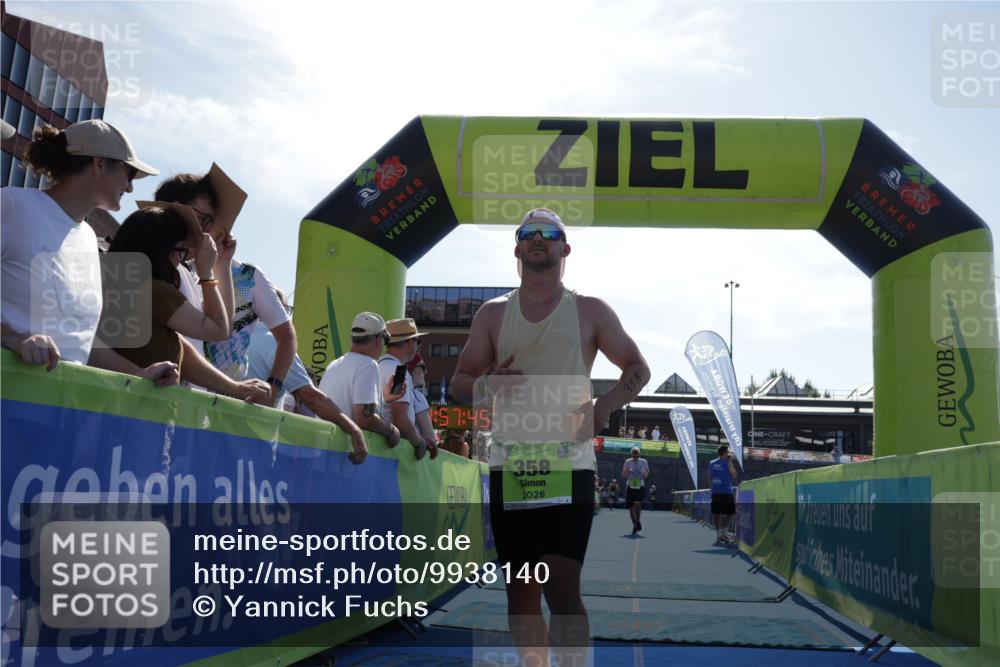 09.08.2026 - GEWOBA Citytriathlon Bremen Yannick Fuchs http://msf.ph/oto/9938140 09.08.2026 15:24:08 Ziel 22, 122, 358, 412 meine-sportfotos.de