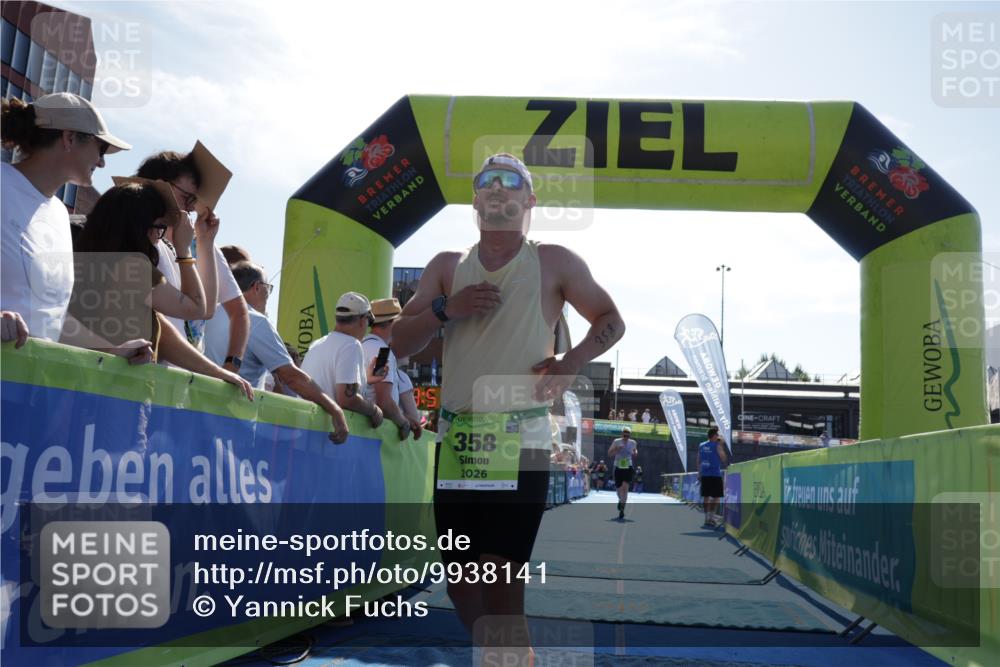 09.08.2026 - GEWOBA Citytriathlon Bremen Yannick Fuchs http://msf.ph/oto/9938141 09.08.2026 15:24:08 Ziel 22, 122, 358, 412 meine-sportfotos.de