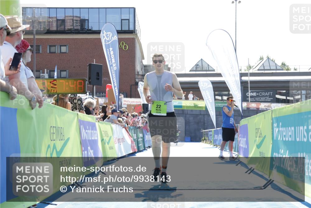 09.08.2026 - GEWOBA Citytriathlon Bremen Yannick Fuchs http://msf.ph/oto/9938143 09.08.2026 15:24:11 Ziel 22, 358 meine-sportfotos.de