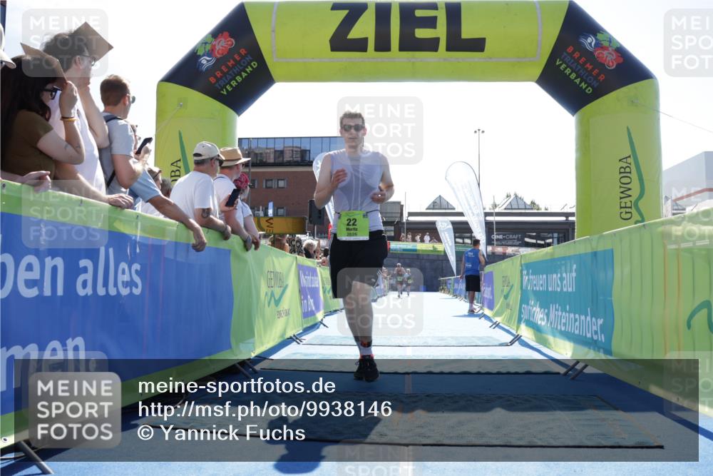 09.08.2026 - GEWOBA Citytriathlon Bremen Yannick Fuchs http://msf.ph/oto/9938146 09.08.2026 15:24:12 Ziel 22 meine-sportfotos.de