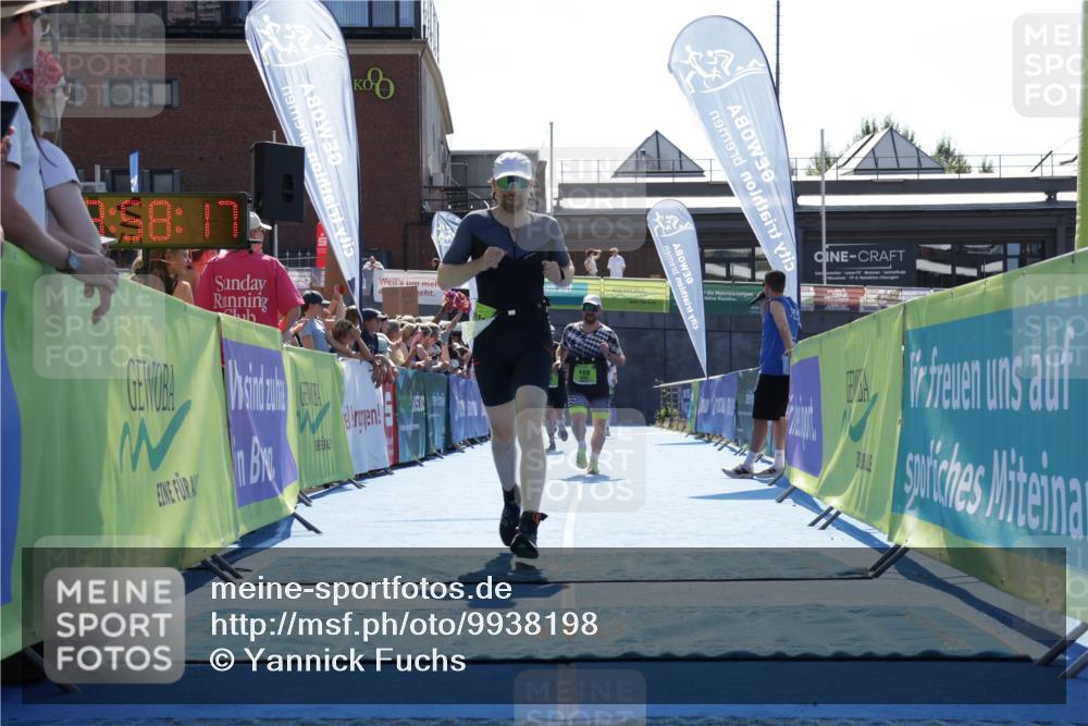 09.08.2026 - GEWOBA Citytriathlon Bremen Yannick Fuchs http://msf.ph/oto/9938198 09.08.2026 15:24:40 Ziel 250, 391, 405, 410 meine-sportfotos.de