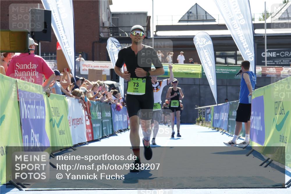 09.08.2026 - GEWOBA Citytriathlon Bremen Yannick Fuchs http://msf.ph/oto/9938207 09.08.2026 15:24:45 Ziel 73, 361, 391, 410 meine-sportfotos.de
