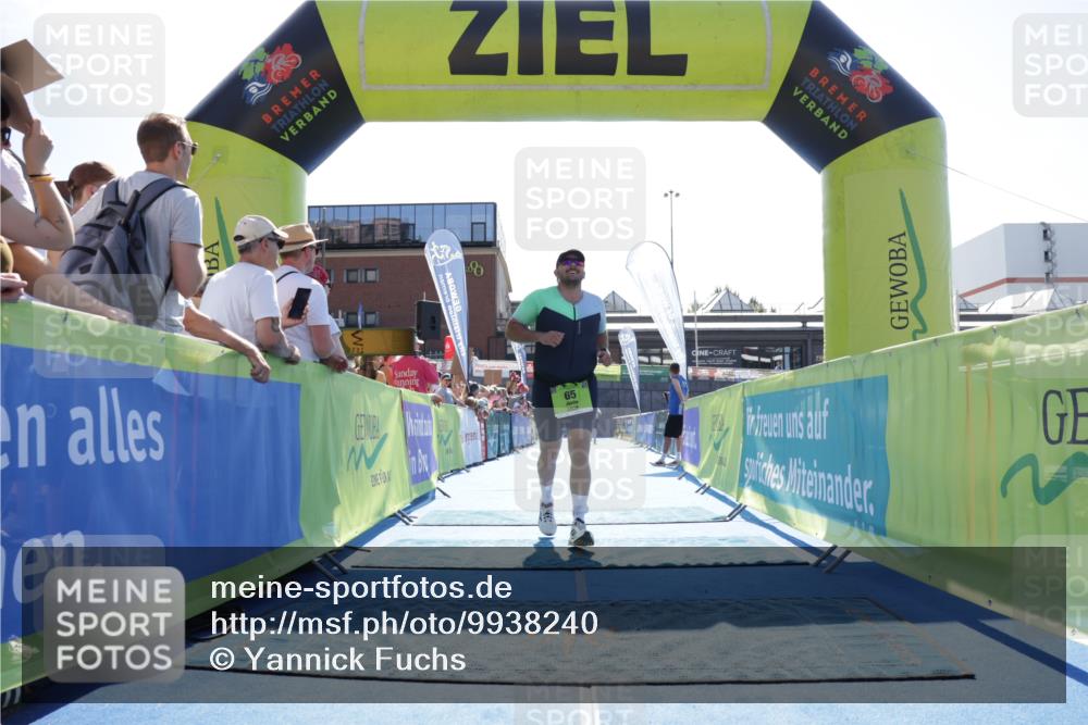 09.08.2026 - GEWOBA Citytriathlon Bremen Yannick Fuchs http://msf.ph/oto/9938240 09.08.2026 15:25:00 Ziel 58, 65, 300, 311 meine-sportfotos.de