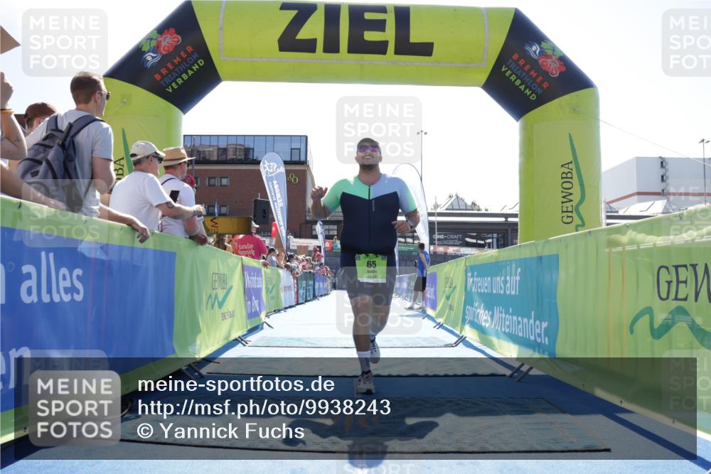 09.08.2026 - GEWOBA Citytriathlon Bremen Yannick Fuchs http://msf.ph/oto/9938243 09.08.2026 15:25:01 Ziel 58, 65, 300, 311 meine-sportfotos.de