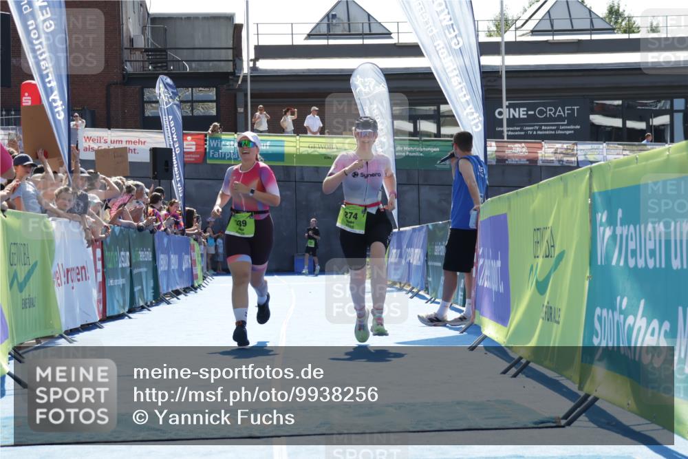 09.08.2026 - GEWOBA Citytriathlon Bremen Yannick Fuchs http://msf.ph/oto/9938256 09.08.2026 15:25:06 Ziel 239, 274 meine-sportfotos.de