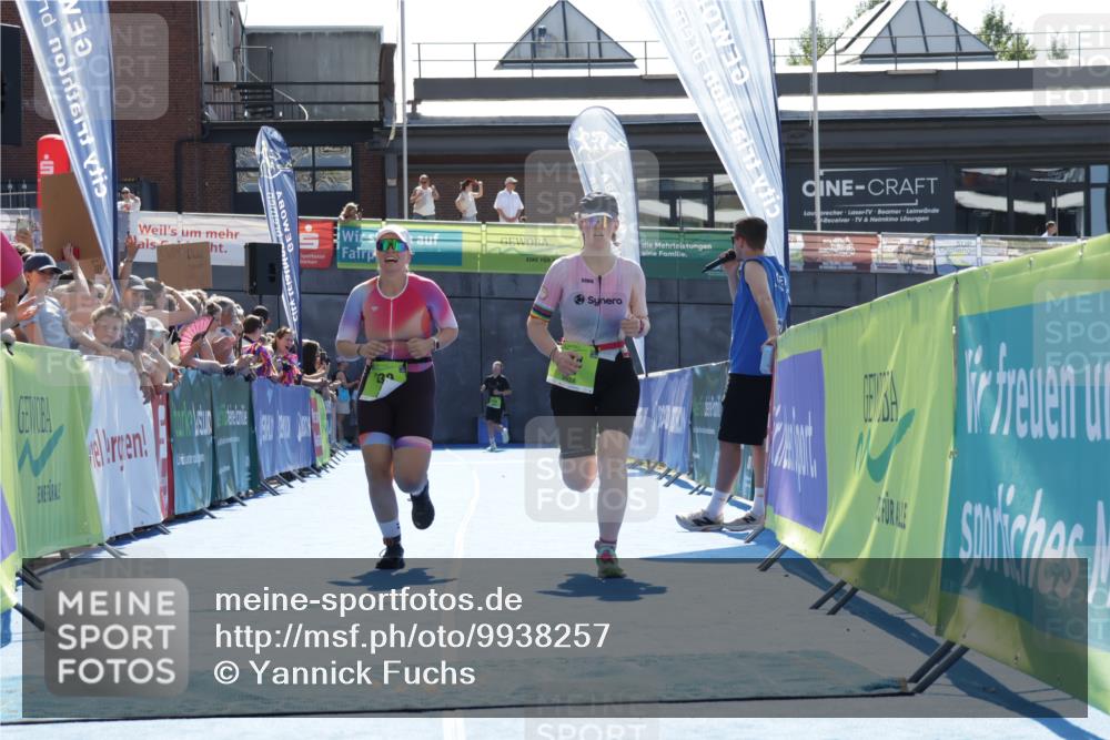 09.08.2026 - GEWOBA Citytriathlon Bremen Yannick Fuchs http://msf.ph/oto/9938257 09.08.2026 15:25:06 Ziel 239, 274 meine-sportfotos.de