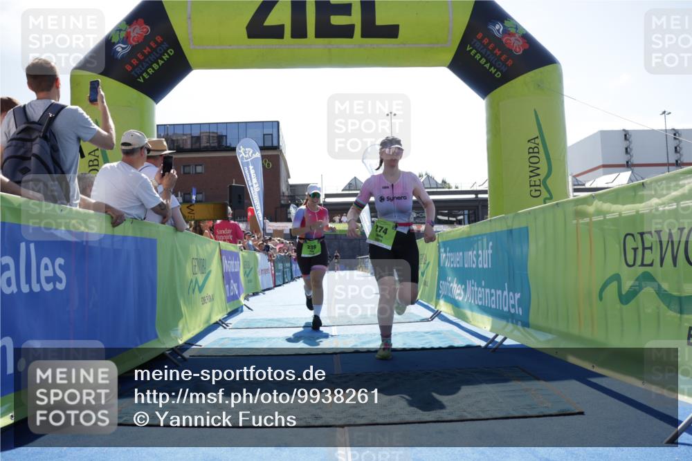 09.08.2026 - GEWOBA Citytriathlon Bremen Yannick Fuchs http://msf.ph/oto/9938261 09.08.2026 15:25:08 Ziel 239, 274 meine-sportfotos.de