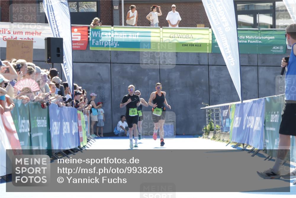 09.08.2026 - GEWOBA Citytriathlon Bremen Yannick Fuchs http://msf.ph/oto/9938268 09.08.2026 15:25:11 Ziel 239, 274 meine-sportfotos.de