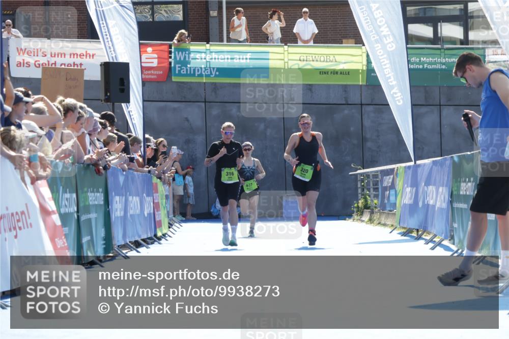 09.08.2026 - GEWOBA Citytriathlon Bremen Yannick Fuchs http://msf.ph/oto/9938273 09.08.2026 15:25:13 Ziel 239, 274, 320 meine-sportfotos.de