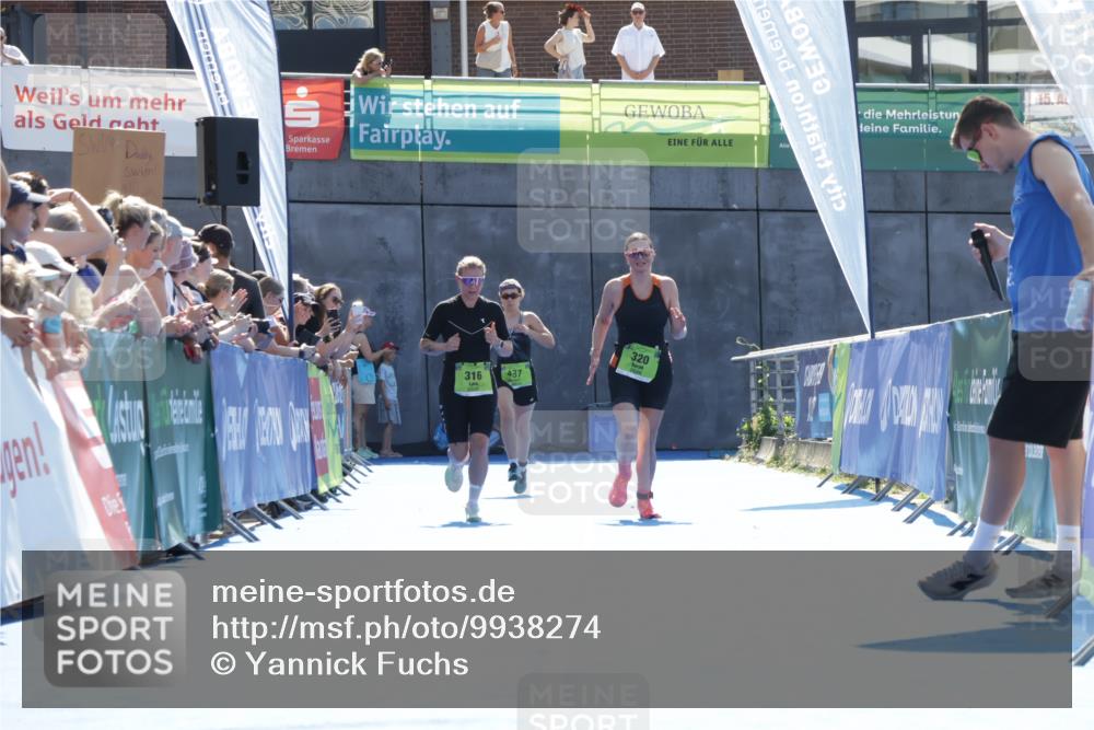 09.08.2026 - GEWOBA Citytriathlon Bremen Yannick Fuchs http://msf.ph/oto/9938274 09.08.2026 15:25:13 Ziel 239, 274, 320 meine-sportfotos.de