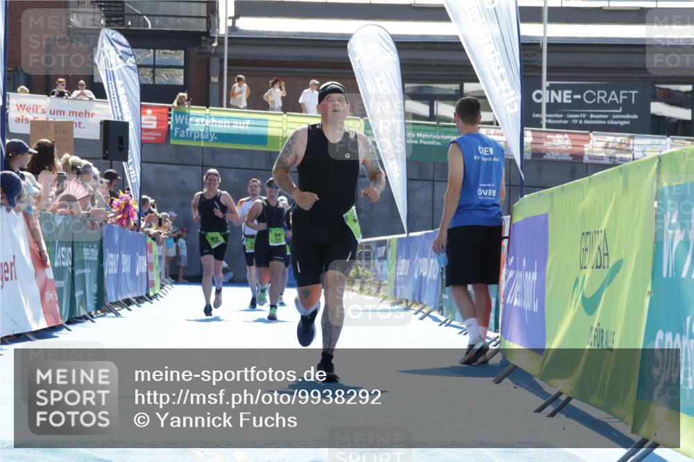 09.08.2026 - GEWOBA Citytriathlon Bremen Yannick Fuchs http://msf.ph/oto/9938292 09.08.2026 15:25:29 Ziel 344, 413, 479 meine-sportfotos.de