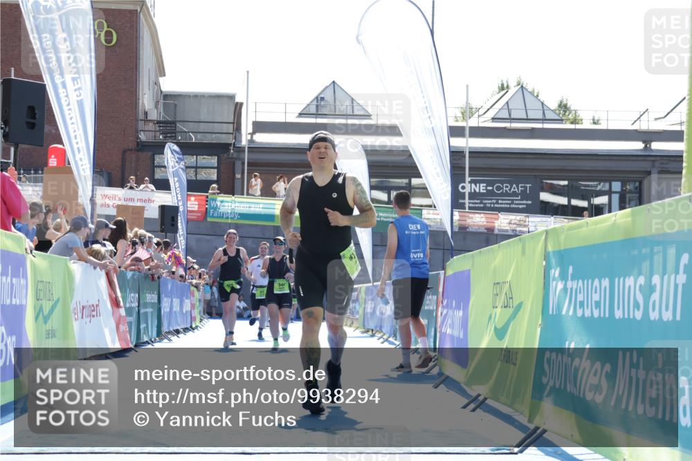 09.08.2026 - GEWOBA Citytriathlon Bremen Yannick Fuchs http://msf.ph/oto/9938294 09.08.2026 15:25:30 Ziel 344, 413, 479 meine-sportfotos.de