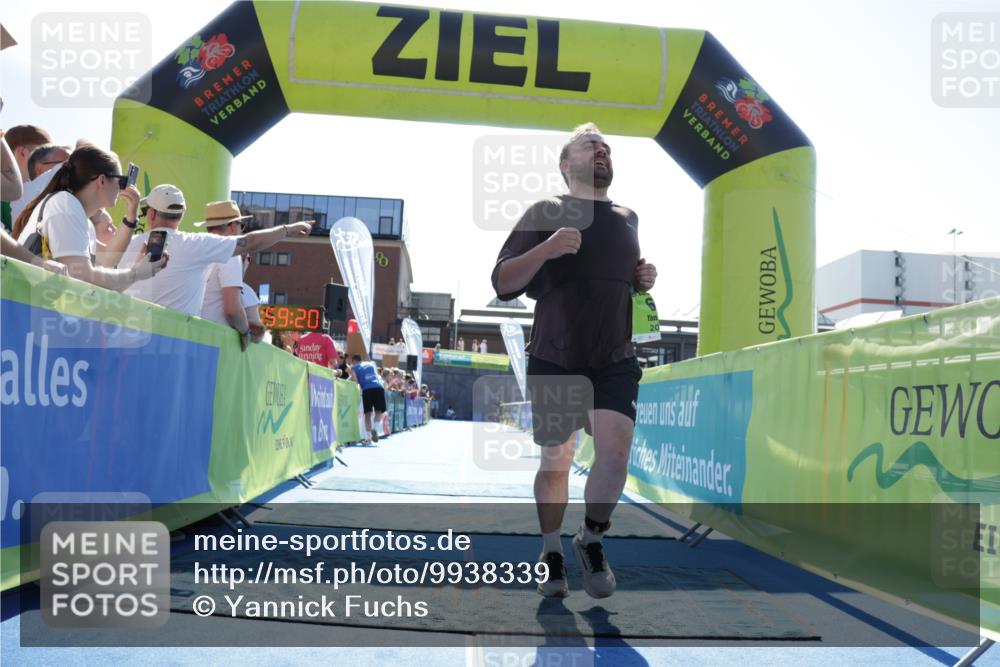 09.08.2026 - GEWOBA Citytriathlon Bremen Yannick Fuchs http://msf.ph/oto/9938339 09.08.2026 15:25:43 Ziel 64, 261, 335 meine-sportfotos.de