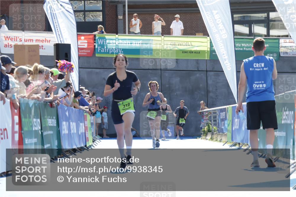 09.08.2026 - GEWOBA Citytriathlon Bremen Yannick Fuchs http://msf.ph/oto/9938345 09.08.2026 15:25:54 Ziel 310 meine-sportfotos.de