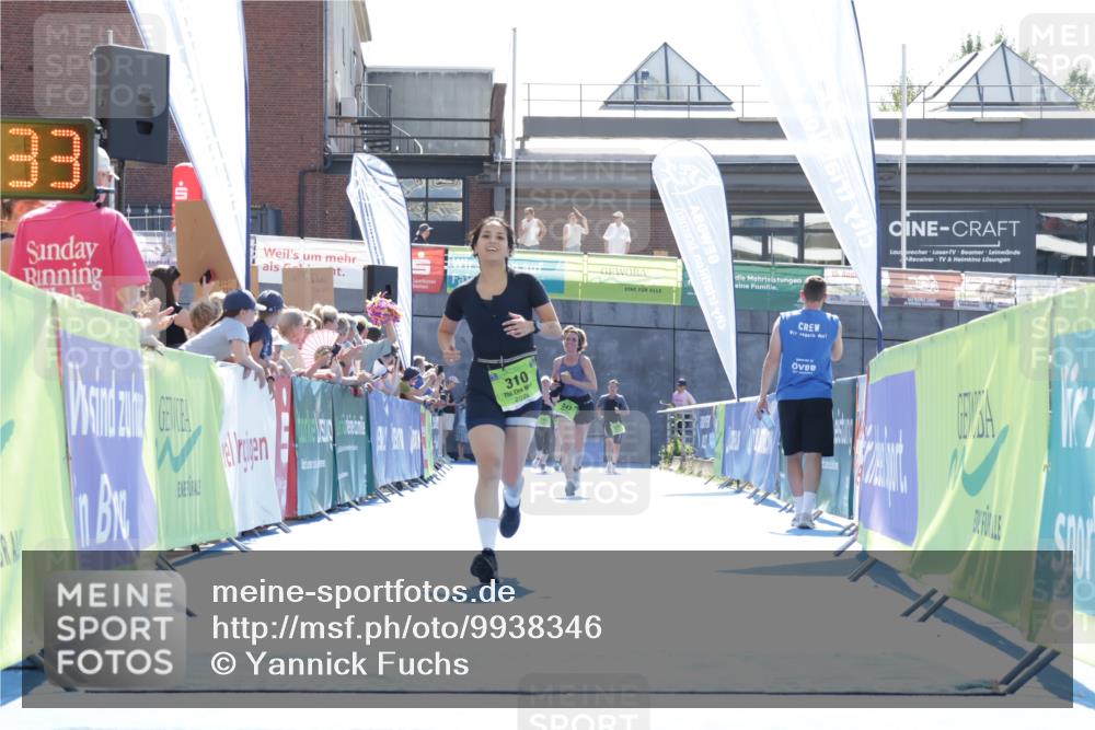 09.08.2026 - GEWOBA Citytriathlon Bremen Yannick Fuchs http://msf.ph/oto/9938346 09.08.2026 15:25:56 Ziel 310 meine-sportfotos.de