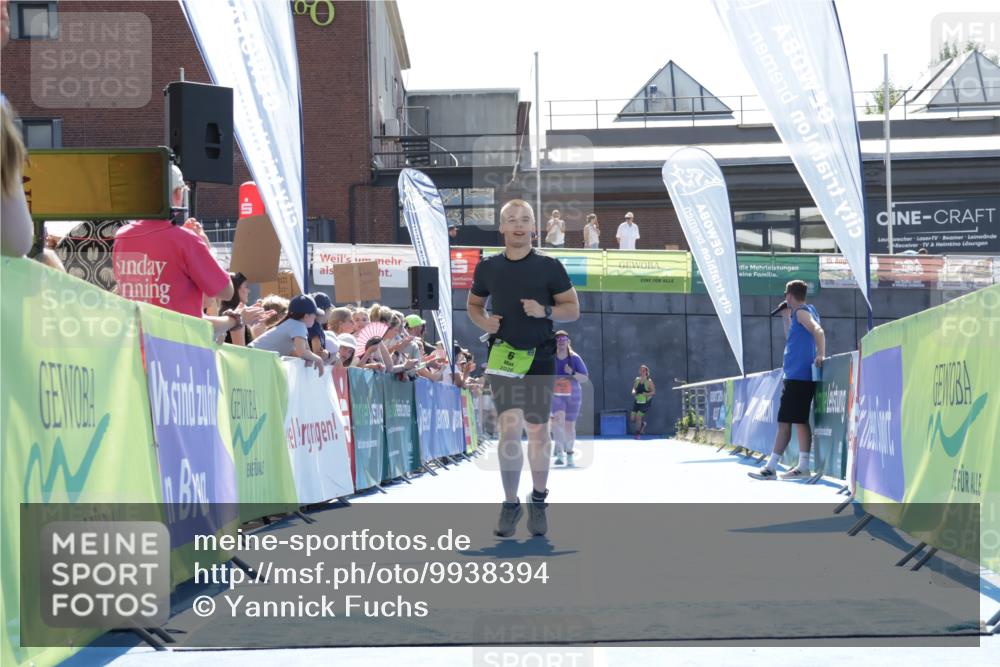 09.08.2026 - GEWOBA Citytriathlon Bremen Yannick Fuchs http://msf.ph/oto/9938394 09.08.2026 15:26:14 Ziel 6, 388, 411 meine-sportfotos.de
