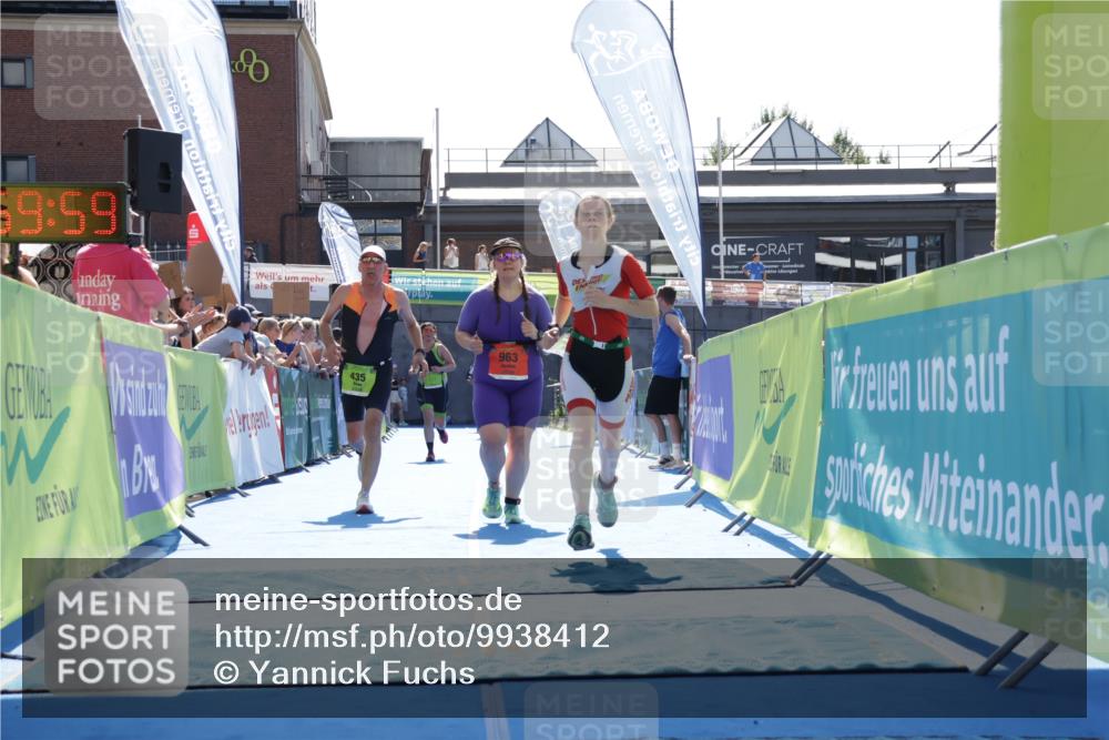 09.08.2026 - GEWOBA Citytriathlon Bremen Yannick Fuchs http://msf.ph/oto/9938412 09.08.2026 15:26:22 Ziel 262, 409, 435, 963 meine-sportfotos.de