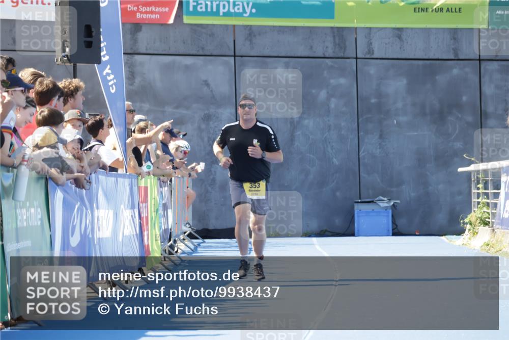 09.08.2026 - GEWOBA Citytriathlon Bremen Yannick Fuchs http://msf.ph/oto/9938437 09.08.2026 11:41:56 Ziel 245 meine-sportfotos.de