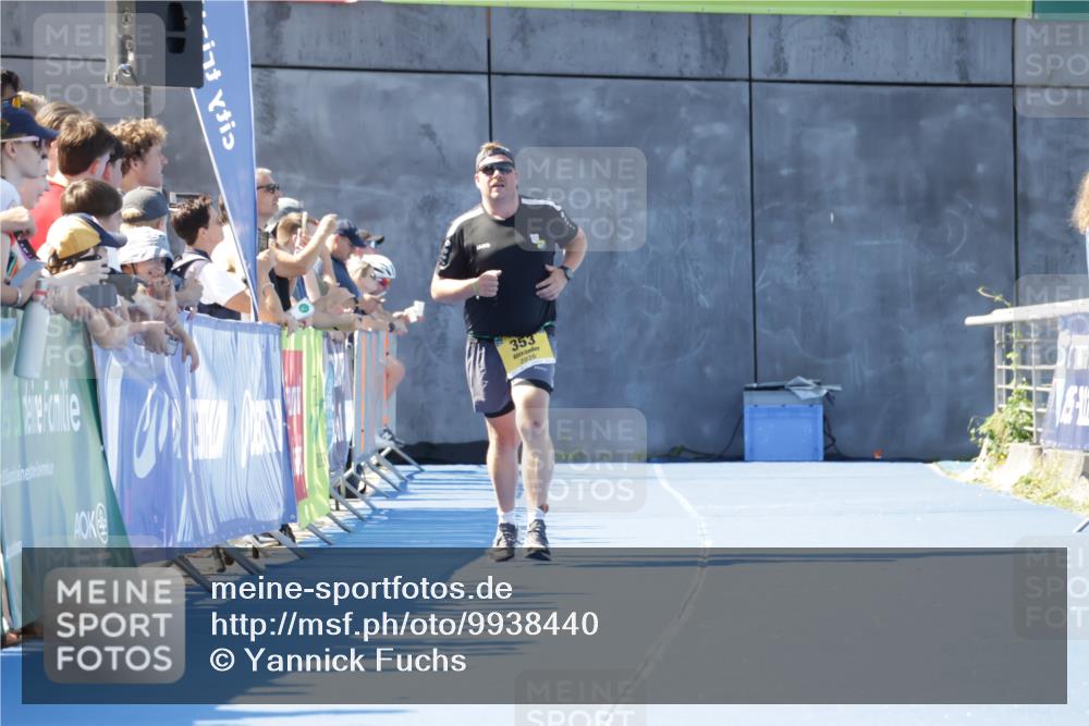 09.08.2026 - GEWOBA Citytriathlon Bremen Yannick Fuchs http://msf.ph/oto/9938440 09.08.2026 11:41:56 Ziel 245 meine-sportfotos.de