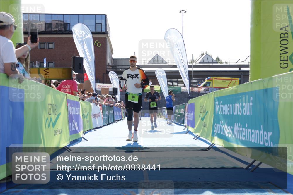 09.08.2026 - GEWOBA Citytriathlon Bremen Yannick Fuchs http://msf.ph/oto/9938441 09.08.2026 15:26:32 Ziel 95, 389, 394, 409 meine-sportfotos.de